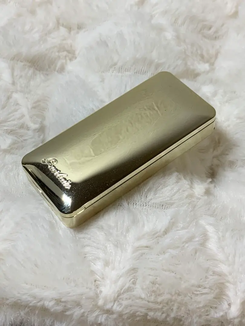 □Guerlain ゲラン エクランスルスィル N00 アイブロウパウダー 廃盤 廃盤になったゲランのアイブロウパウダーをなんとかして手に入れ