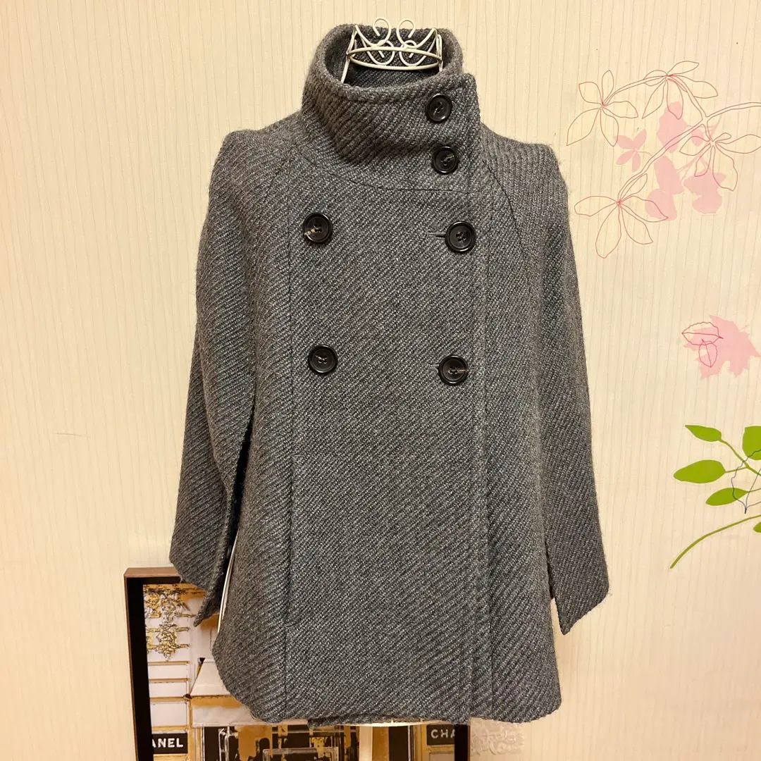 新品❤️デプレ　DES PRES ポンチョ　ケープコート　カシミヤ100% S 新品❤️デプレ DES PRES ポンチョ ケープコート カシミヤ100% S