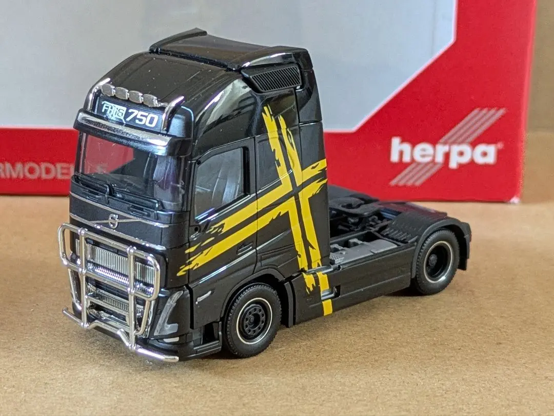 自動車 HERPA MIINIATURMODELLE VOLVO 1/87 Volvo FH Gl. 2020 Basic Zugmaschine - weiß - 1:87 - Herpa