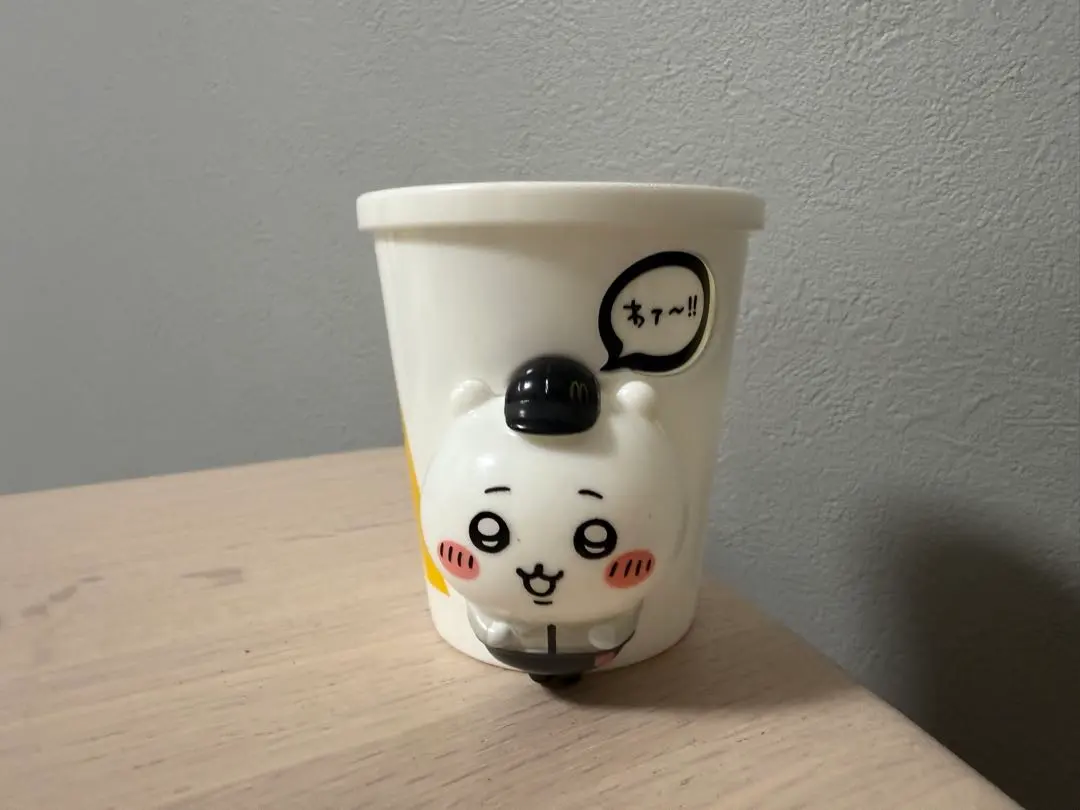 吉伊卡哇 麥當勞 開心樂園餐 的縮圖