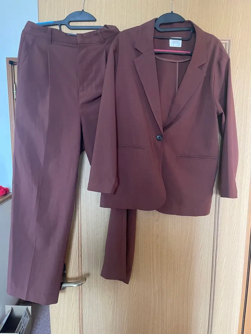 Thumbnail of Linen-like jacket and pants set