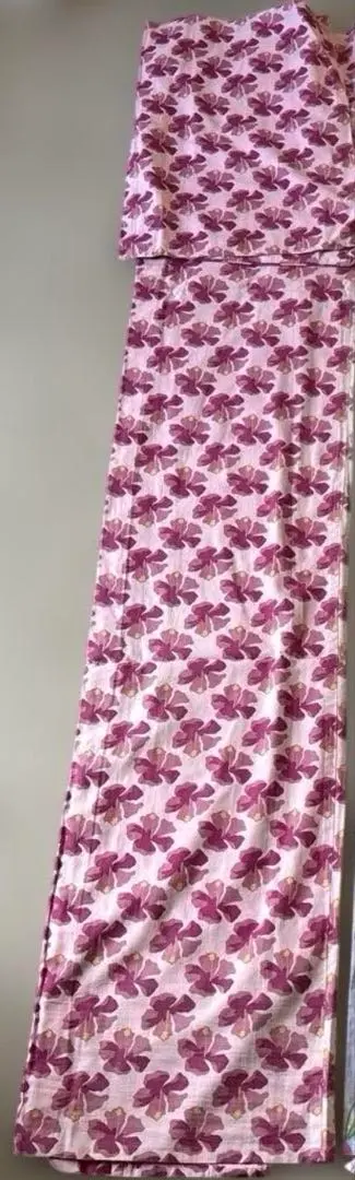Thumbnail of Pink yukata with floral pattern