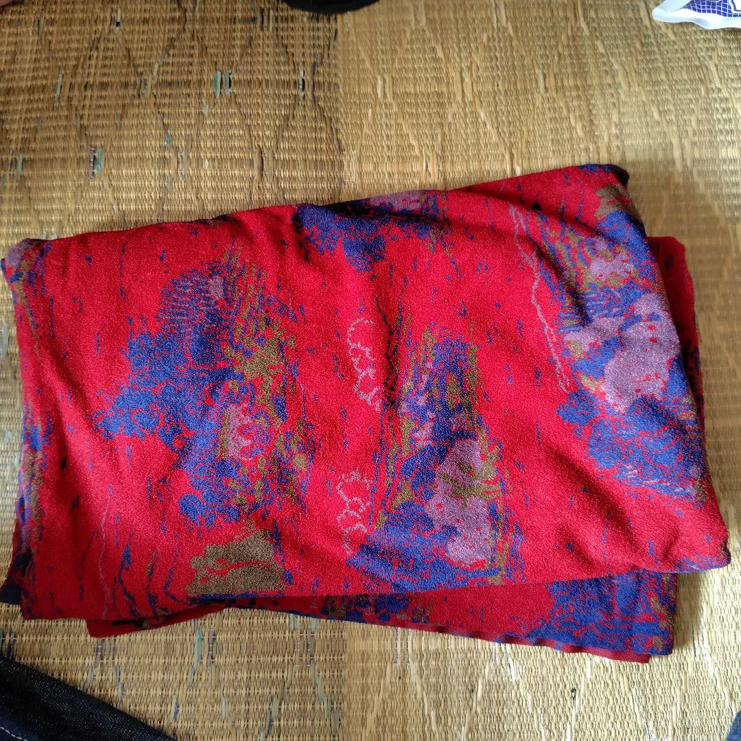 Thumbnail of Red fabric