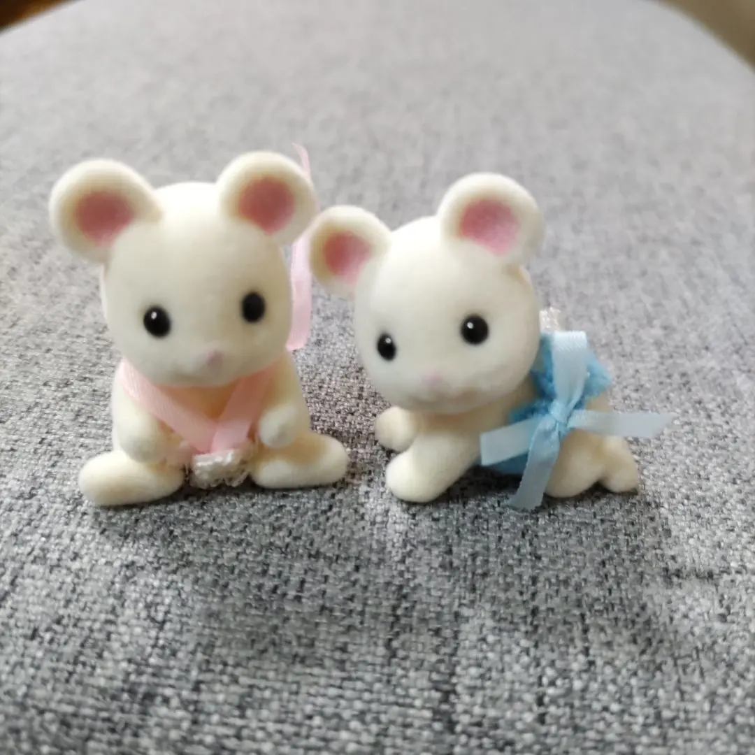 Thumbnail of Sylvanian Families White Mouse Twins