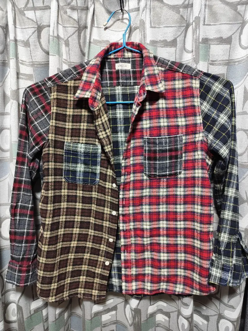 Thumbnail of Checkered long-sleeved shirt, LL