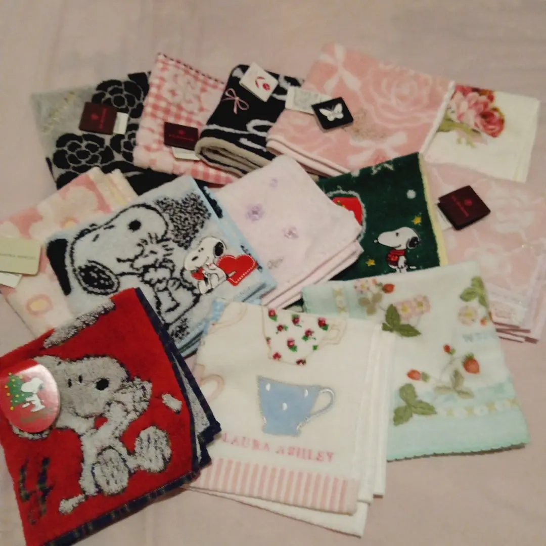 Thumbnail of Brand handkerchief set, all new, 13 pieces