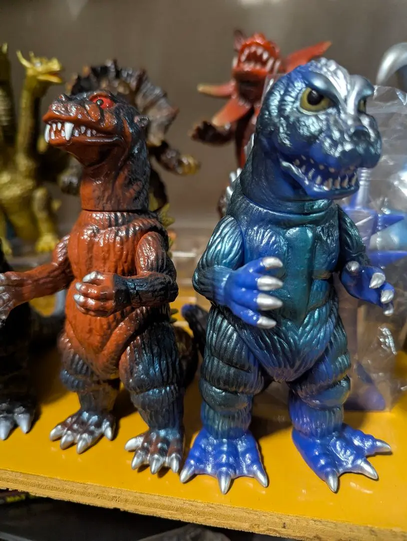 マーミット 世紀の大怪獣シリーズ　ビニパラベビー　 ガヴァドンA&ガヴァドンB マーミット 世紀の大怪獣シリーズ ビニパラベビー ガヴァドンA&
