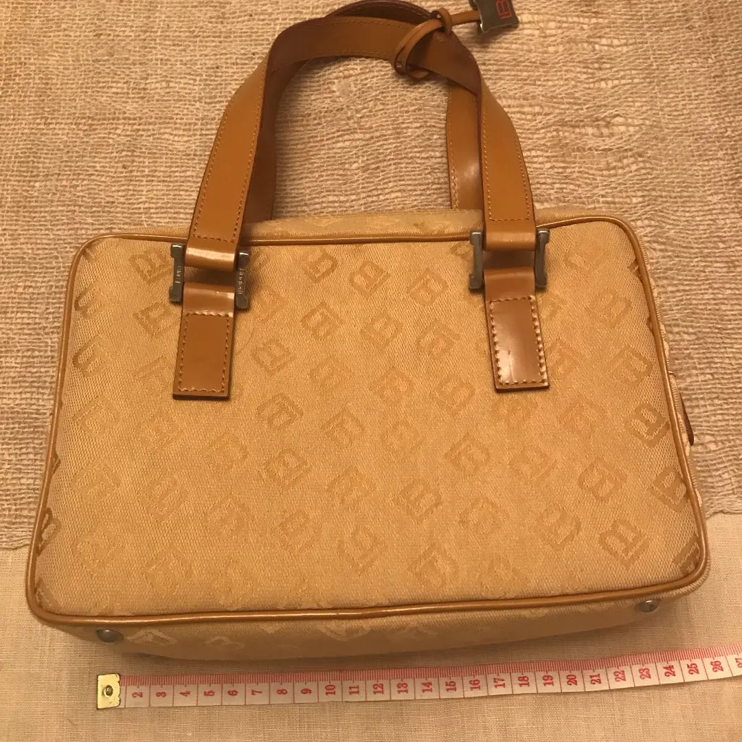Laura  Biagiotti ボストンバックと小さなセカンドバック Laura Biagiotti ボストンバックと小さなセカンドバック レディース