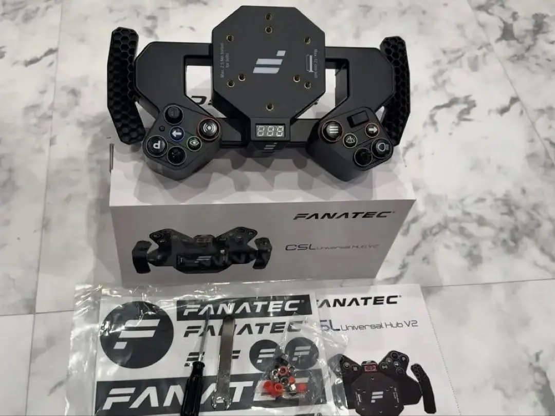 ファナテックCSW V2.5美品  ユニバーサルハブv2 ペダル新品フルセット FANATEC Clubsport Wheel Base CSW V2.5の購入レビュー｜MASK