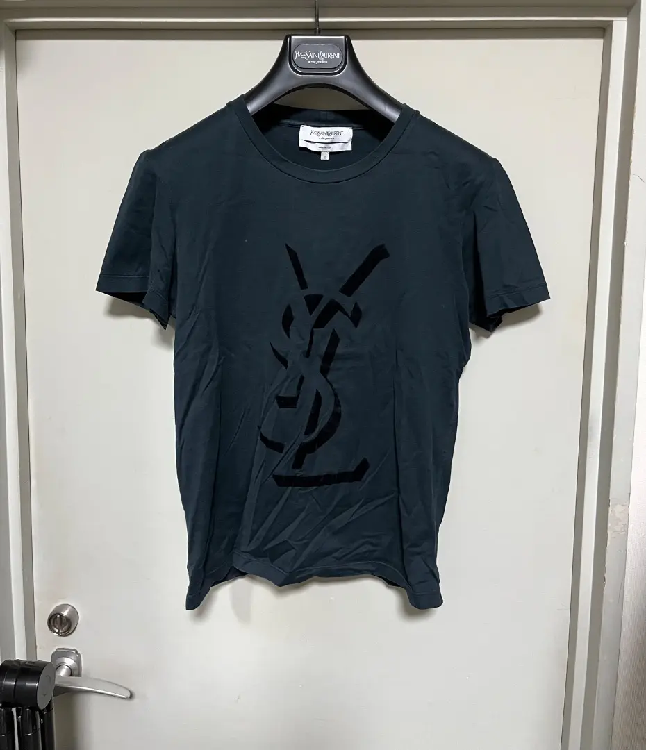 Yves Saint Laurent リンガーTシャツ センター刺繍ロゴ y2k Yves Saint Laurent リンガーTシャツ センター刺繍ロゴ y2k