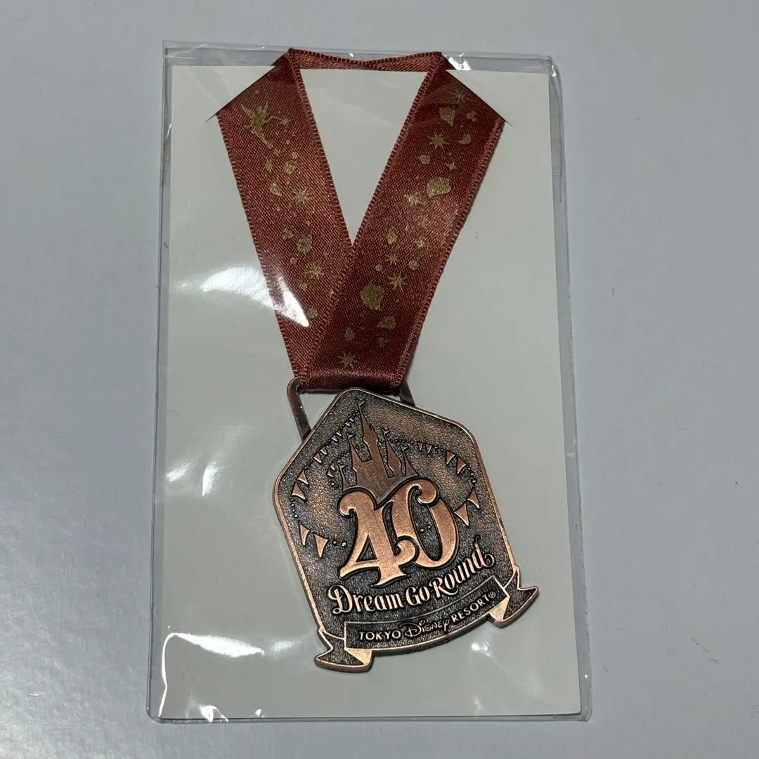 東京ディズニーリゾート 40周年ワインメダル 東京ディズニーリゾート】大人しかゲットできない「限定メダル