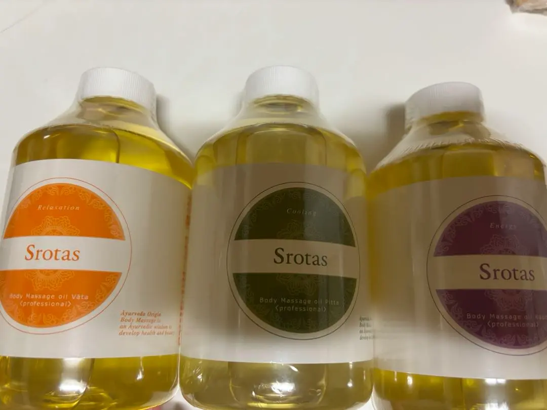 スロータス　ボディマッサージオイル　カパ　500ml スロータスボディケアオイル (ヴァータ・ピッタ・カパ) | 横浜