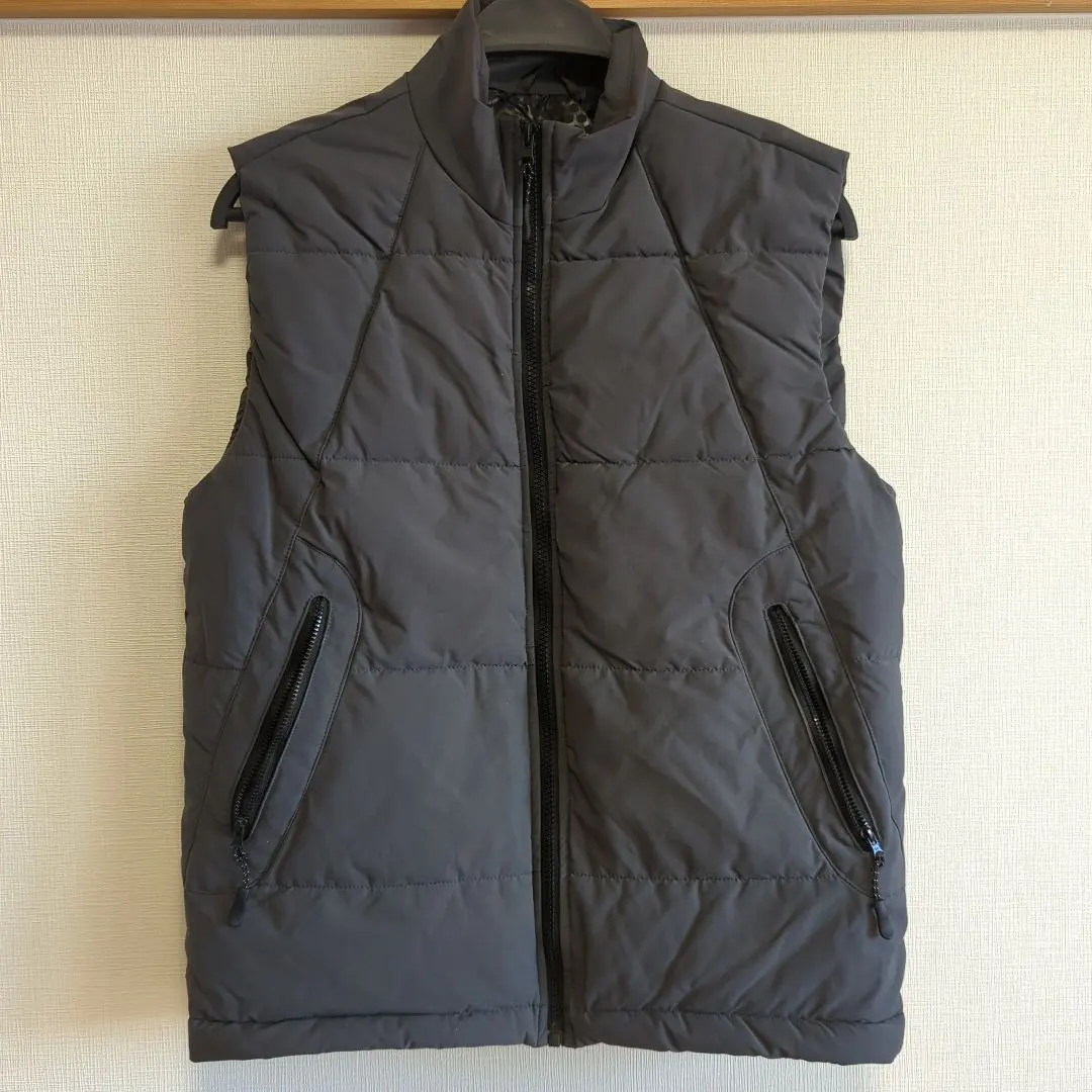Thumbnail of M Quilted Down Vest Sleeveless Vest Aluminum Material