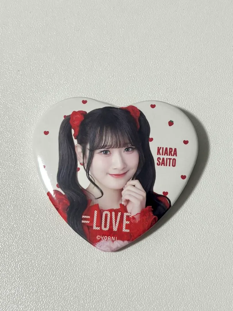 Thumbnail of =LOVE =LOVE Kiera Saito Tokubetsu-chu, and Can Badge