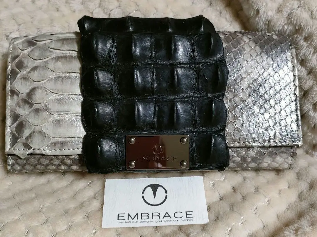 ちゅえです♪ありがとうございます☆　エンブレイス長財布 2025年最新】EMBRACE 財布の人気アイテム - メルカリ