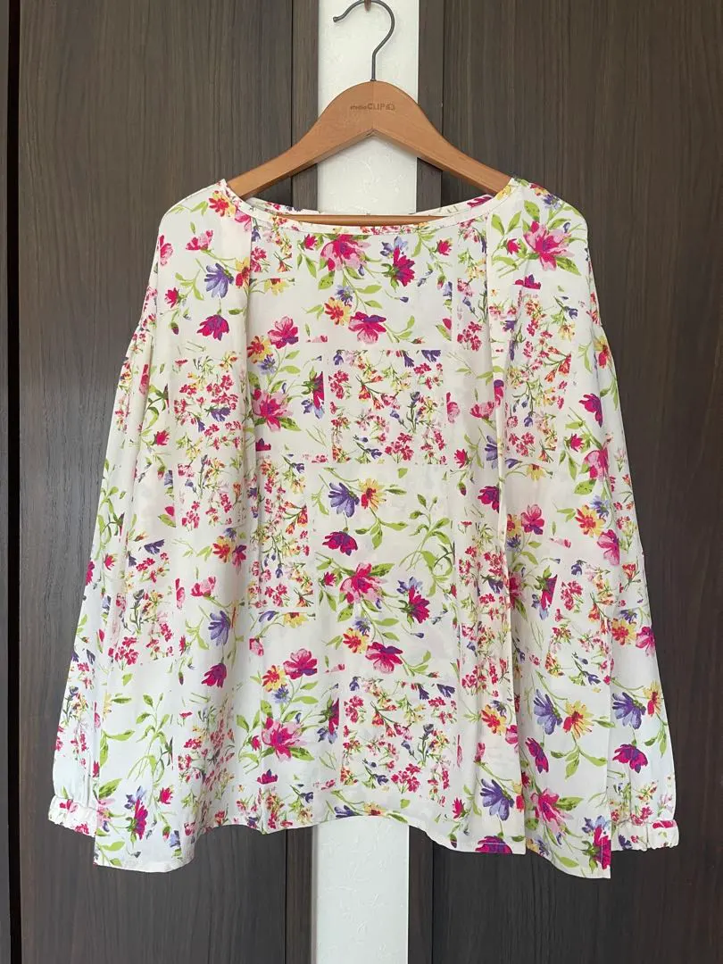 Thumbnail of New Studio CLIP floral print top ☆