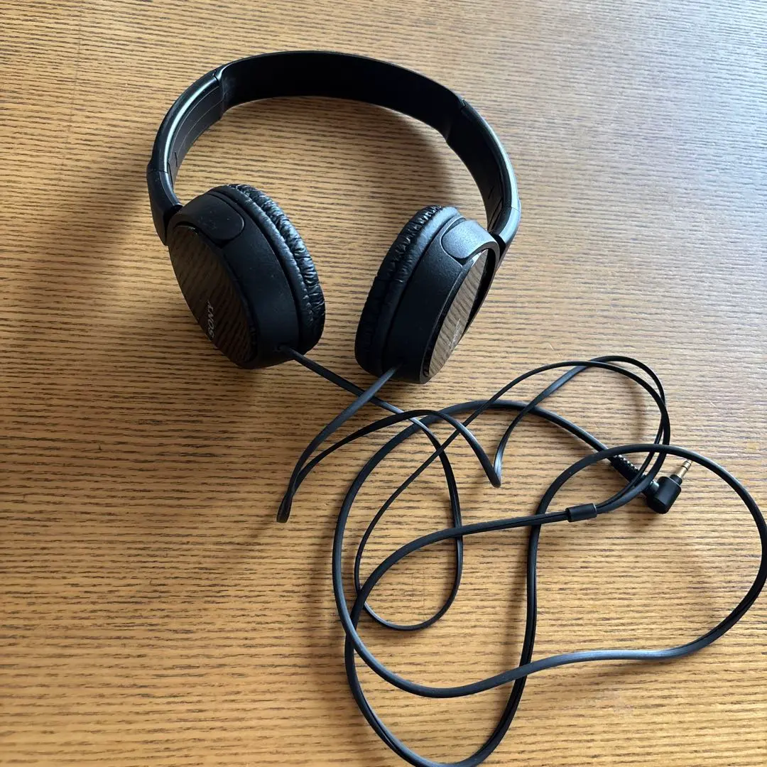 Thumbnail of Wired headphones SONY