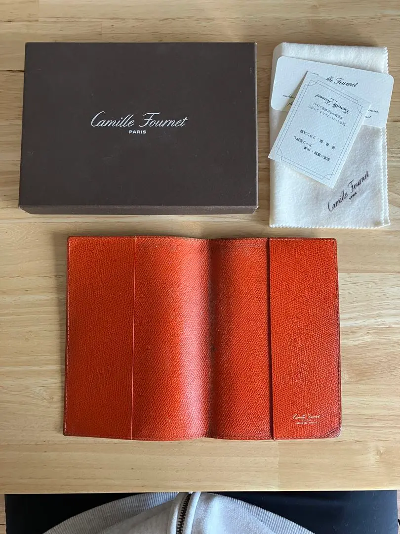 ☆新品未使用箱付☆CAMILLE FOURNET（カミーユフォルネ）ブックカバー ONLINE STORE】NOVELTY FAIR｜Camille Fournet カミーユ