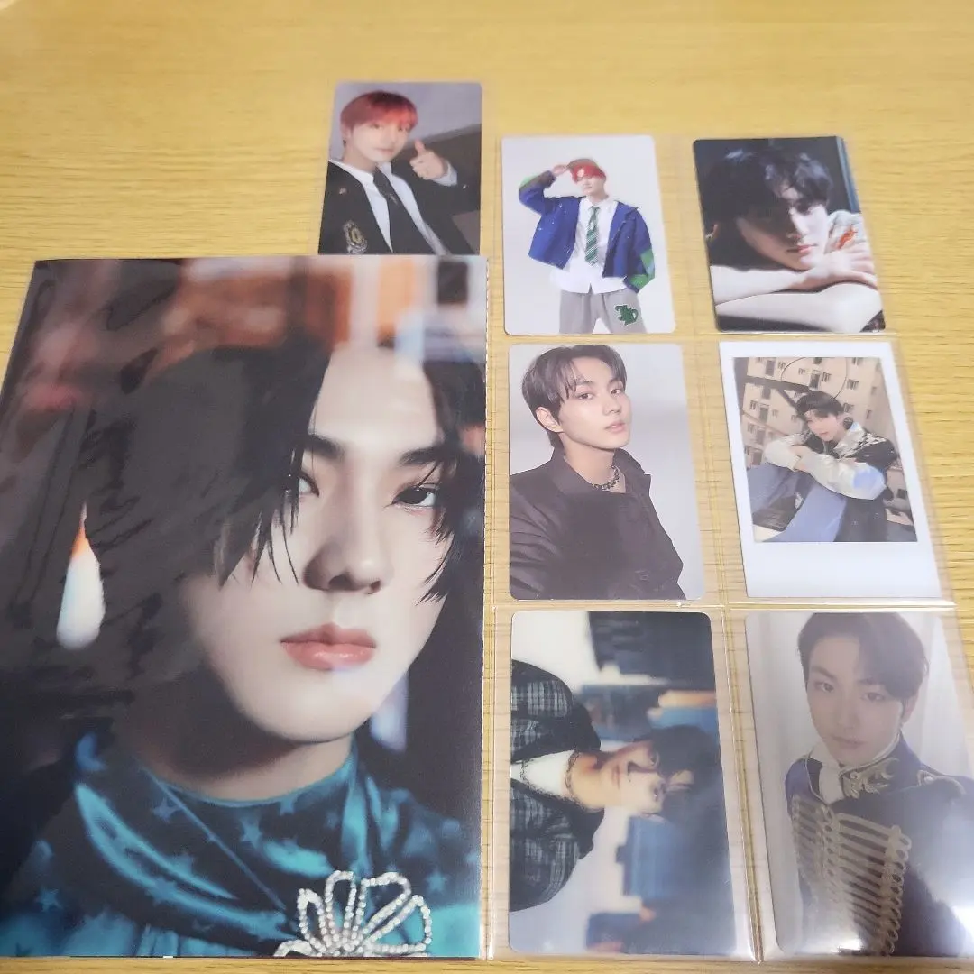 Thumbnail of ENHYPEN Jungwon merchandise bundle