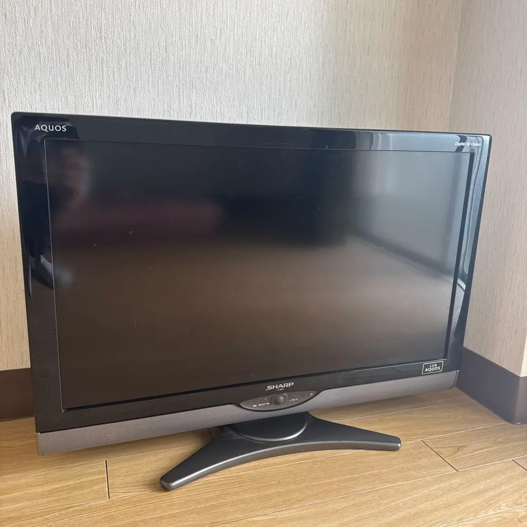 SHARP AQUOS LC-32SC1 液晶カラーテレビ 32型 Amazon | シャープ 32V型 ハイビジョン 液晶テレビ レッド AQUOS