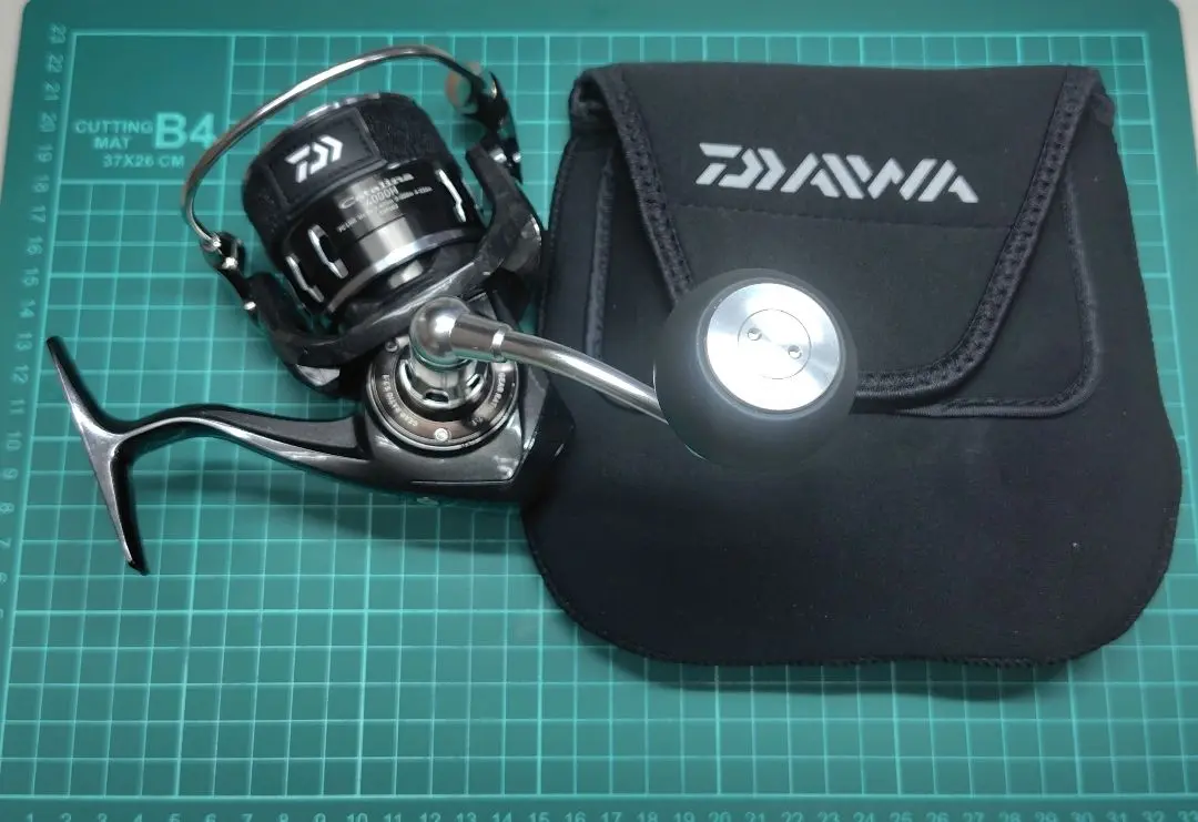 極美品　ダイワ　16キャタリナ 4000H ソルティガ　ステラ　ツインパワー ダイワ 16 キャタリナ 4000H スピニングリール - 最安値・価格