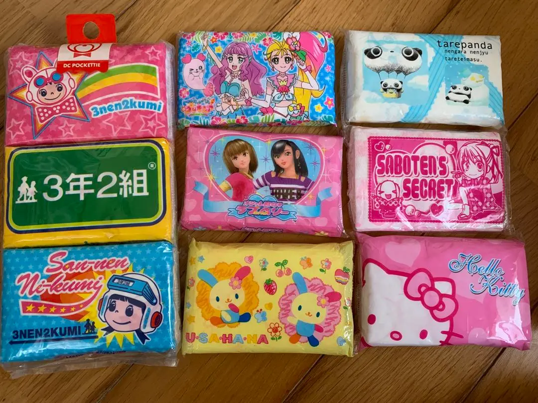 Thumbnail of Pocket Tissue Set for Girls - Kindergarten, Nursery School, and Lower Elementary School (12 pieces)