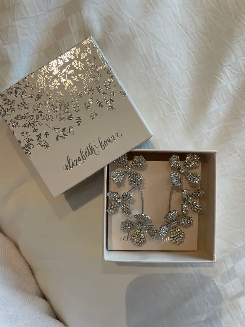June Bud Chandelier ピアス(両耳用)オンライン で 販売
