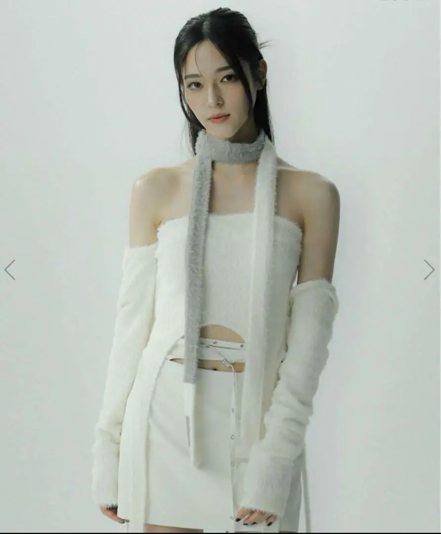 melt the lady contrast garter tops
