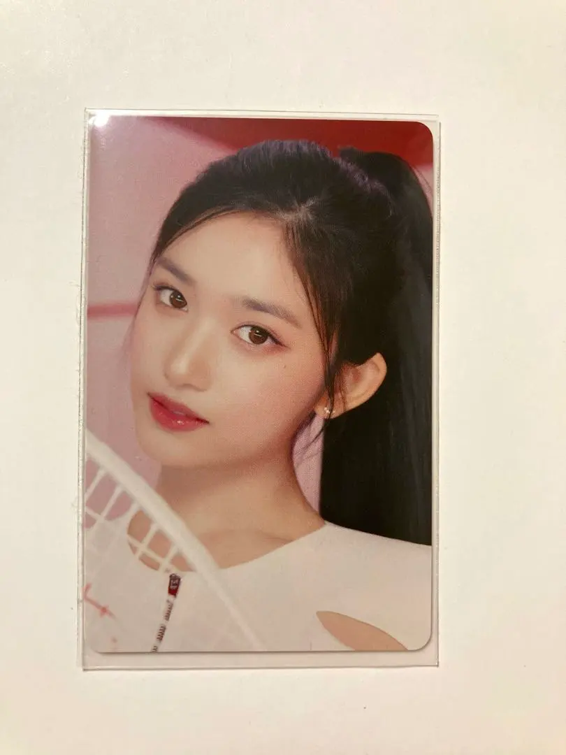 Thumbnail of WAVE Tower Records Bonus Isu Photocard
