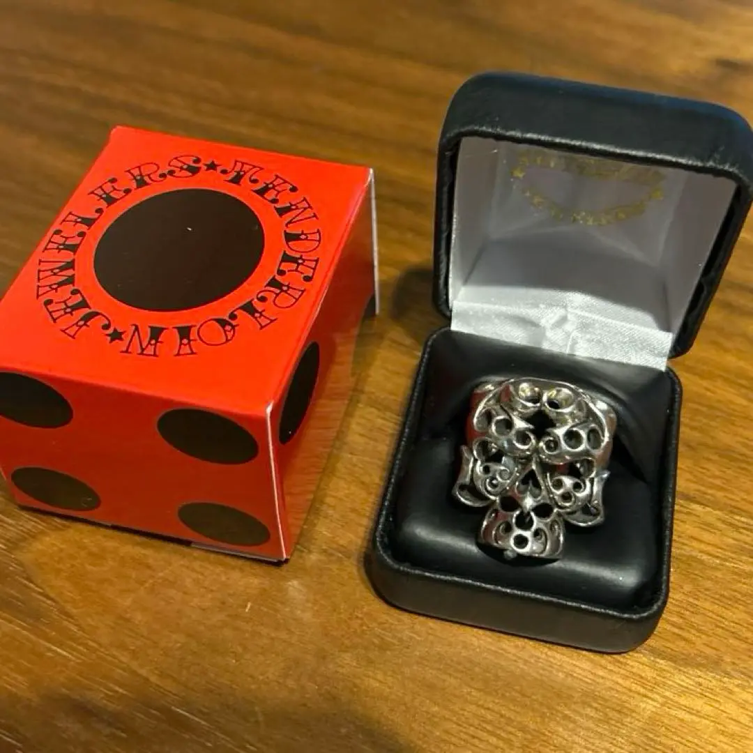 希少 テンダーロイン ボルネオスカルリング BORNEO SKULL RING 1dcf8f3b1f8b9d6fbb878bc1a2822b