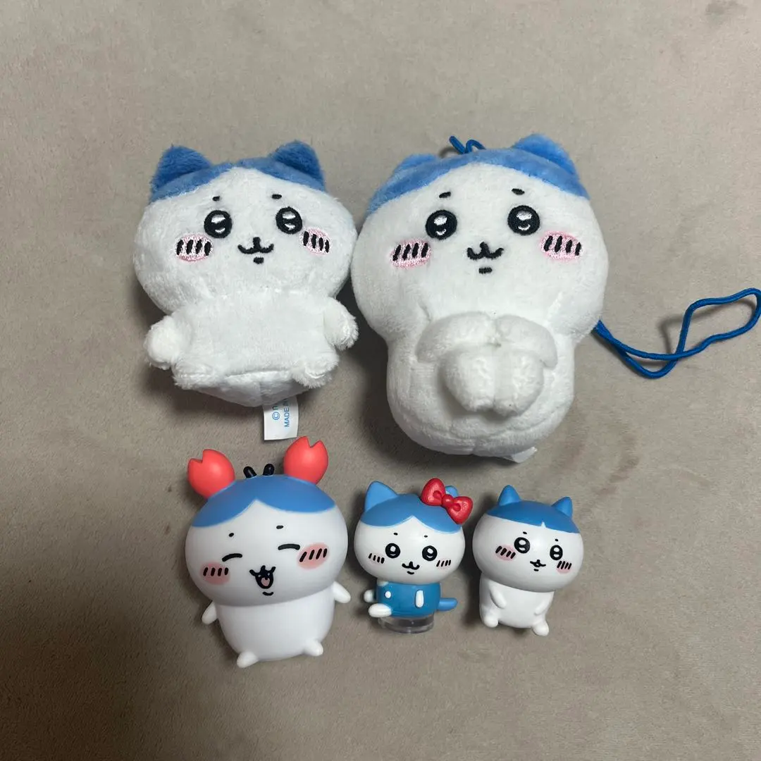 Thumbnail of Chikawa Hachiware Goods Set: Plush, Mascot