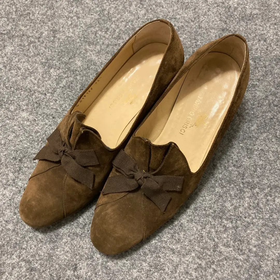 タニノクリスチー パンプス ブラウン リボン ローヒール 茶色