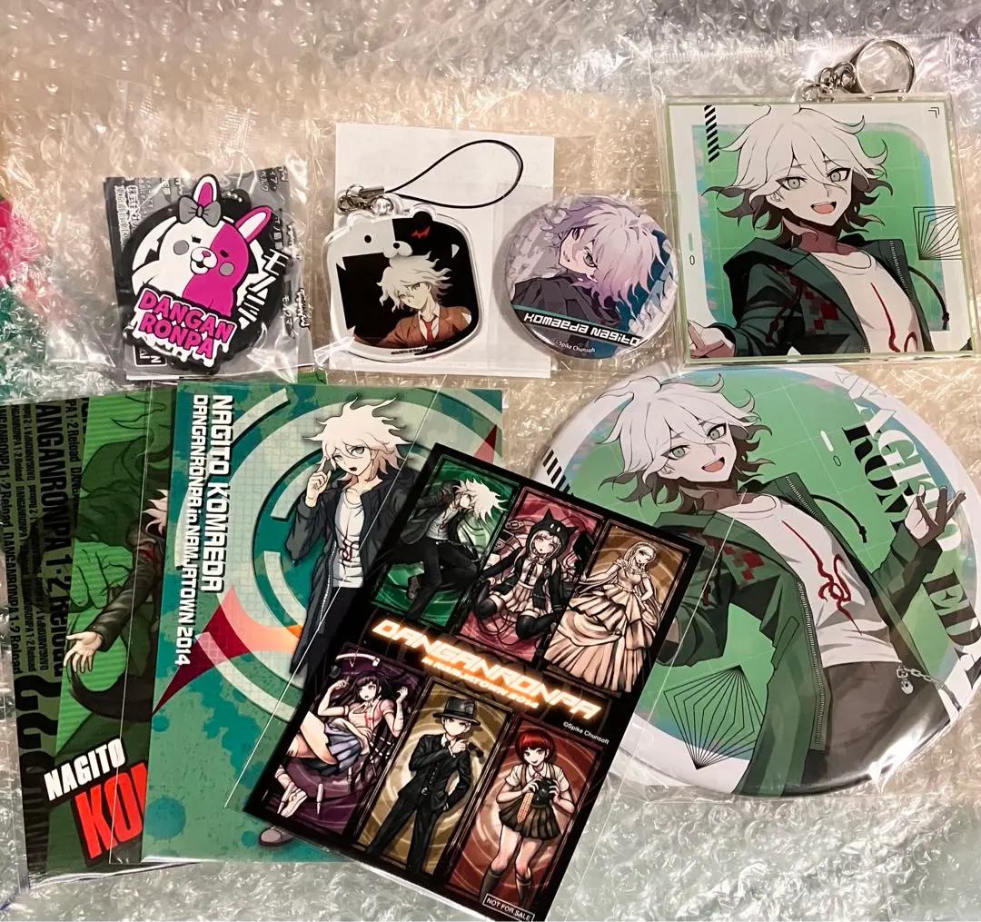 望月けい　ダンガンロンパ　狛枝凪斗　缶バッジ2点セット 望月けい ダンガンロンパ 狛枝凪斗 缶バッジ2点セット