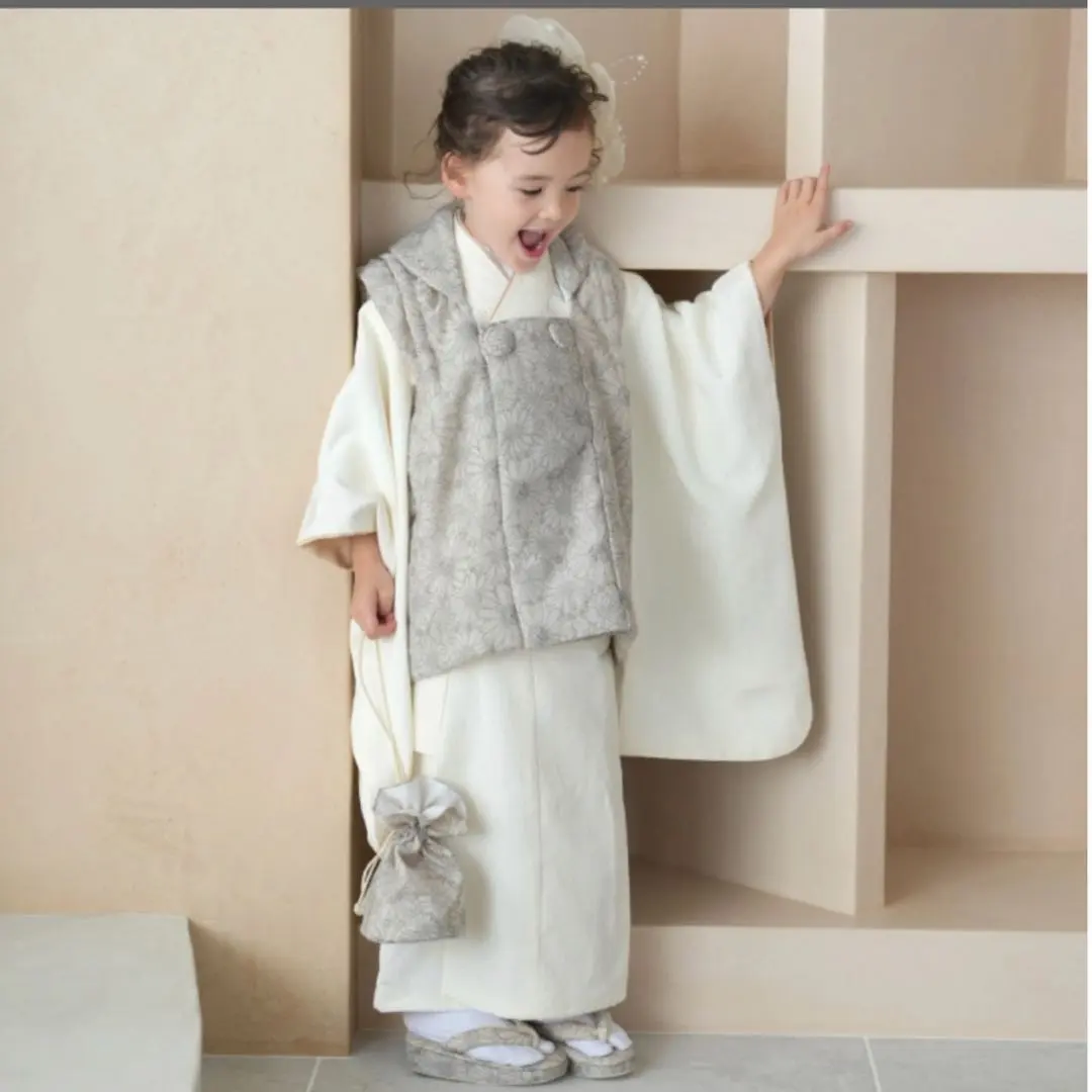 午睡 七五三 3歲女孩 的縮圖