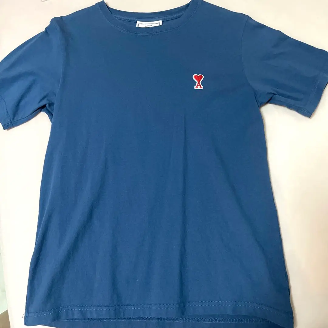 AMI PARIS 水色Tシャツ 2025年最新】Amiparis tシャツ ブルーの人気アイテム - メルカリ