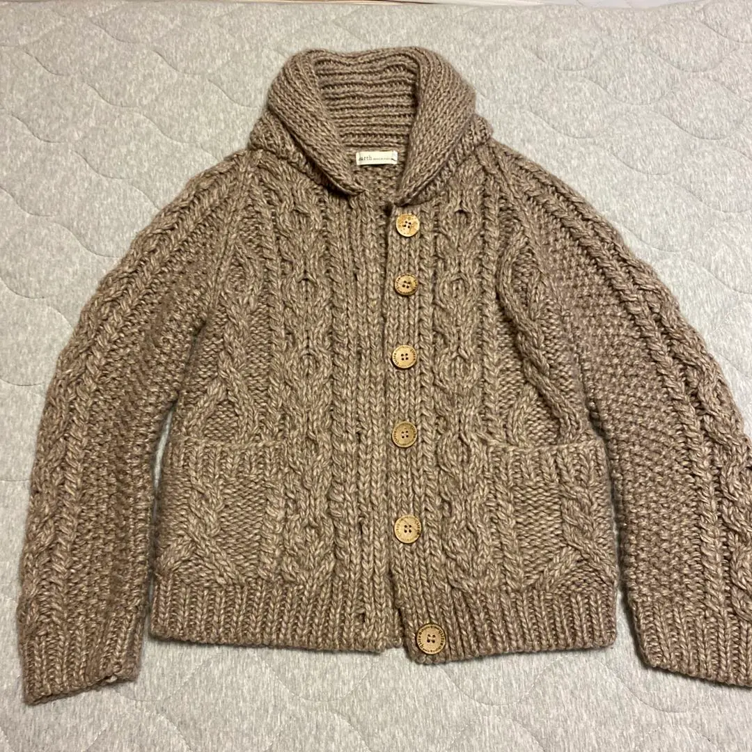 米色 粗針織毛衣外套 的縮圖