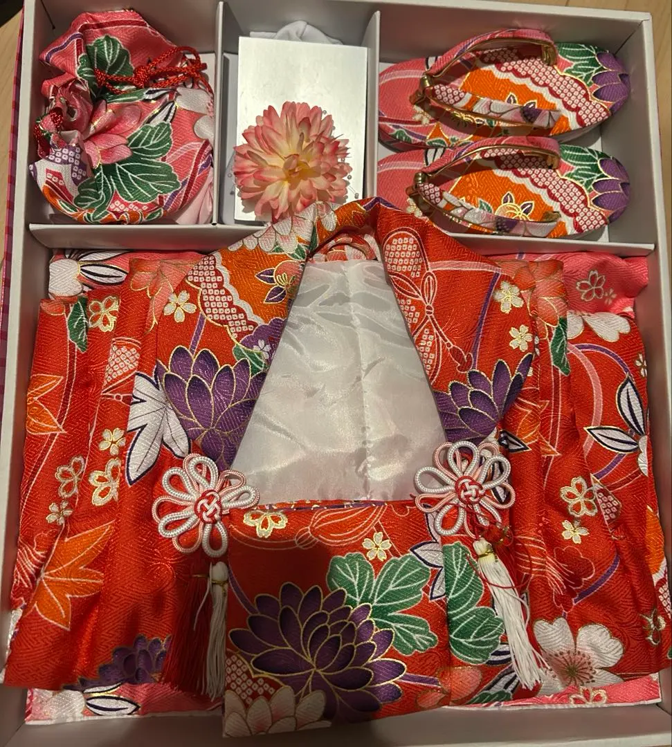 Thumbnail of KYOETSU Girl's Shichi-Go-San Kimono Set, Gorgeous