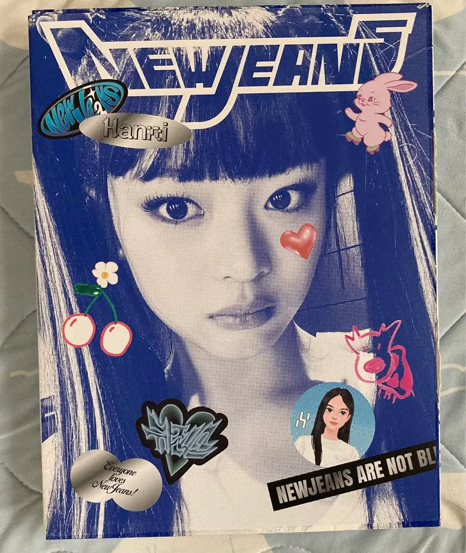 【新品未開封】NewJeans Bluebook 全員バージョン④ NewJeans Bluebook CD 全員 ver. 新品未開封 - メルカリ
