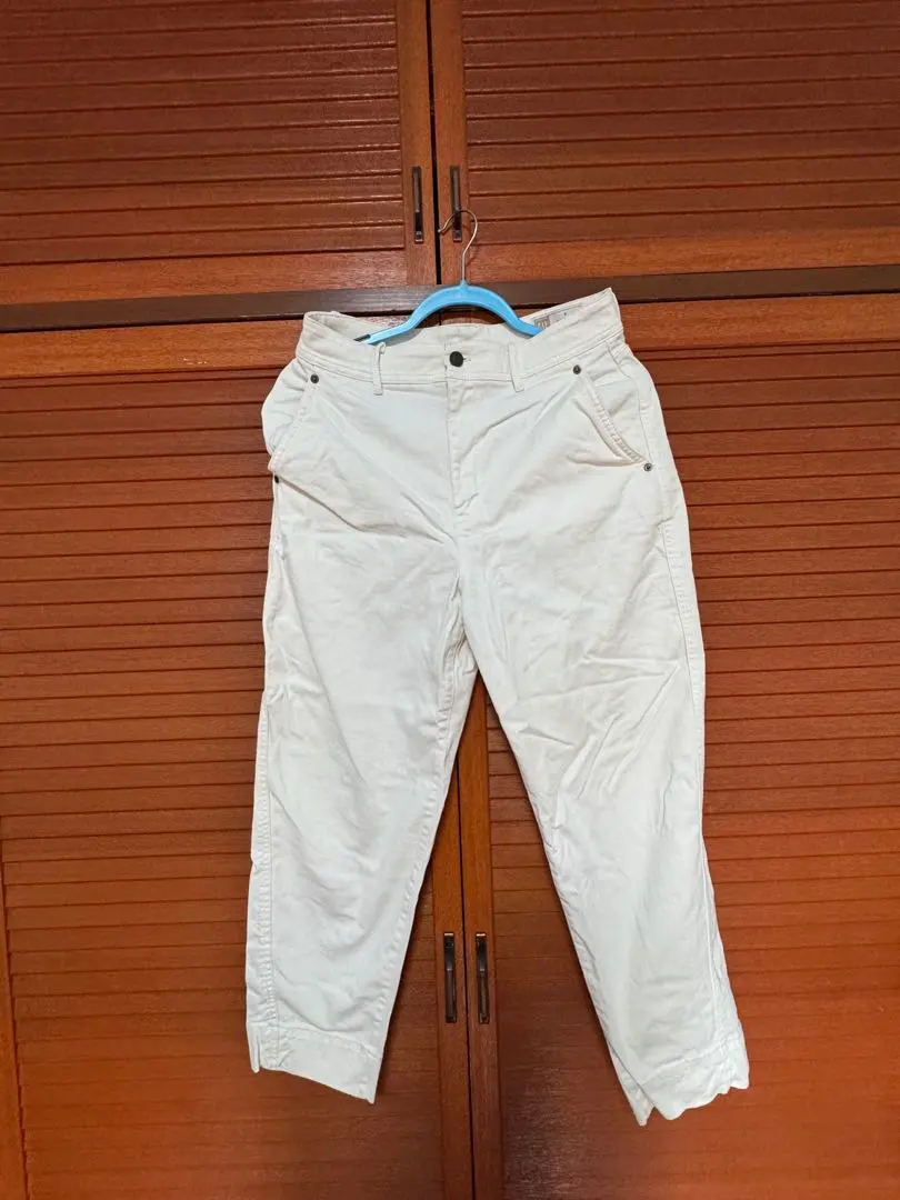 Thumbnail of GAP BARREL KHAKI HIGH RISE 6 White