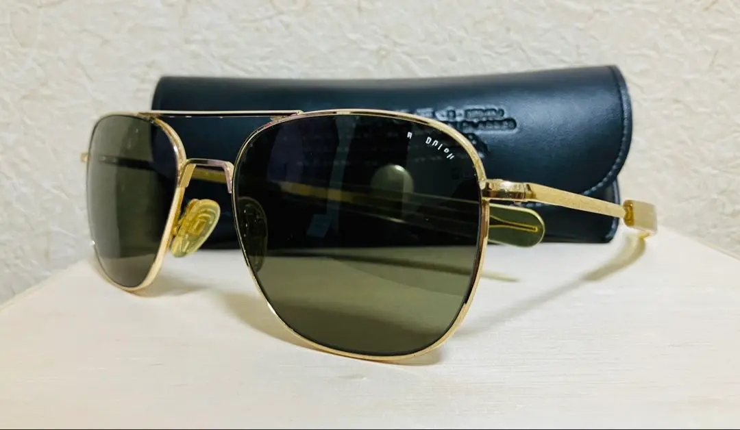 【極美品】●ランドルフ社製●アビエーター●パイロット●サングラス●米軍●未使用 ランドルフ パイロット マットシルバー サングラス ヴィンテージ