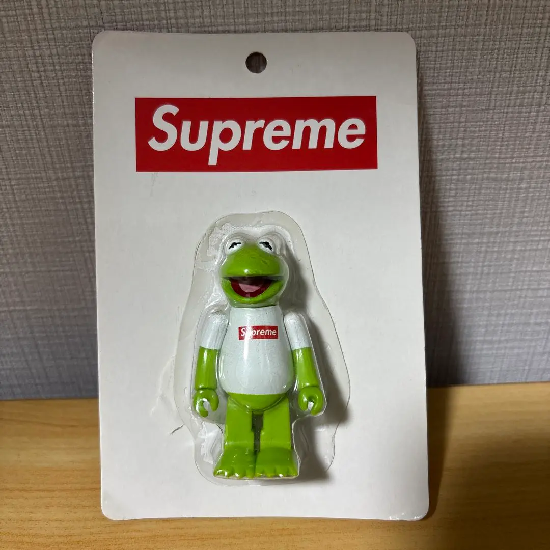 2025年最新】supreme カーミット ベアブリックの人気アイテム