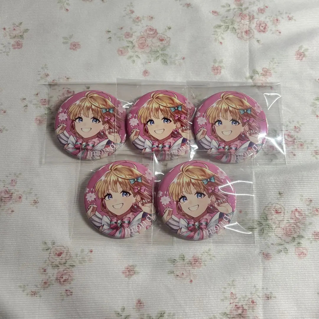 Thumbnail of HoneyWorks pin badge featuring mona
