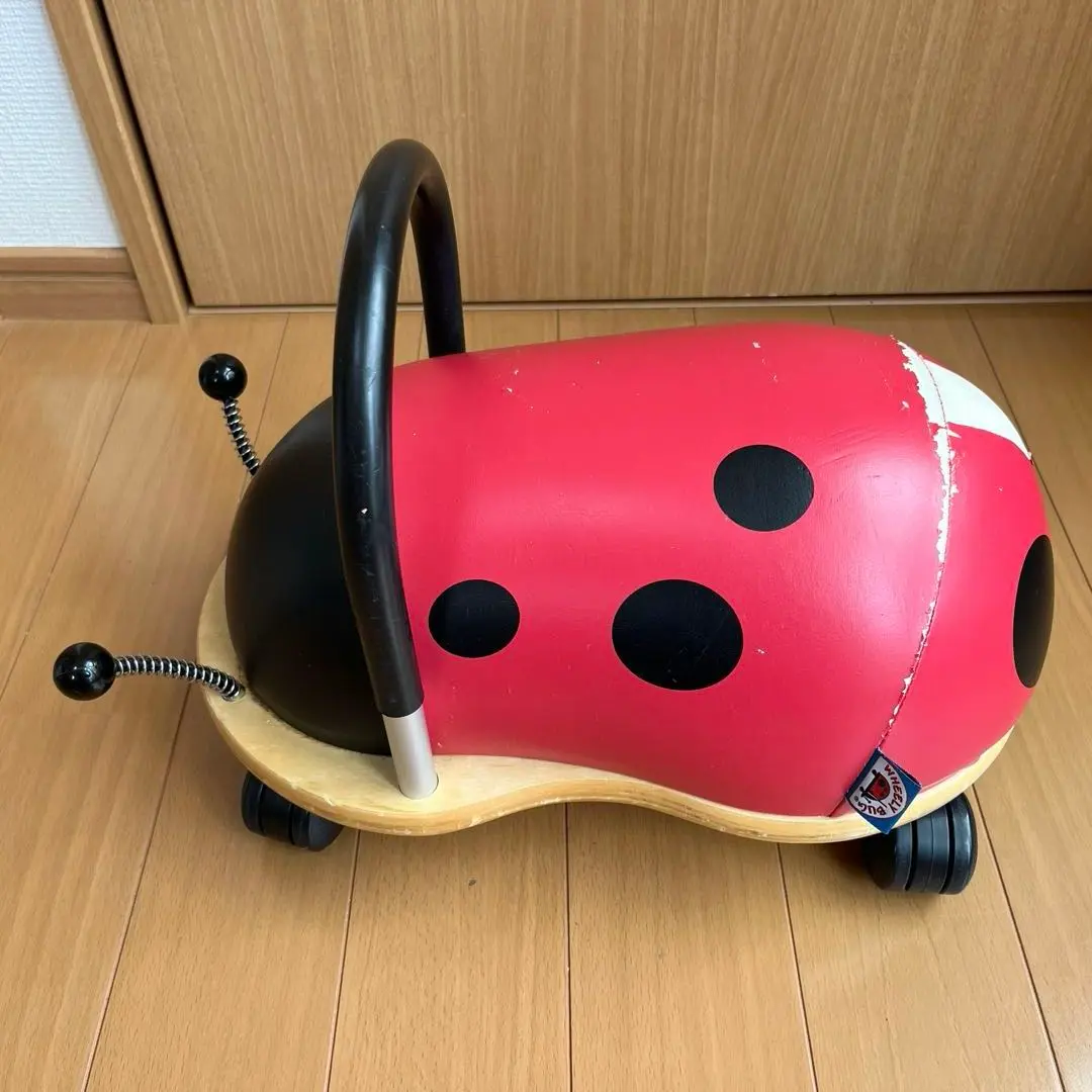 ウィリーバグ　ラトルモビー　赤ちゃんおもちゃセット Amazon.co.jp: Wheely Bug ウィリーバグ S てんとう虫 (WEB001