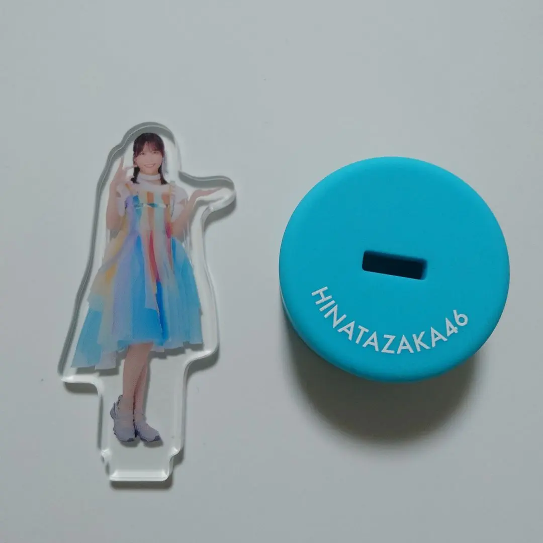 Thumbnail of Hinatazaka46's Mari Morimoto, "Sea Breeze and Willfulness" (Pet Bottle Cap)