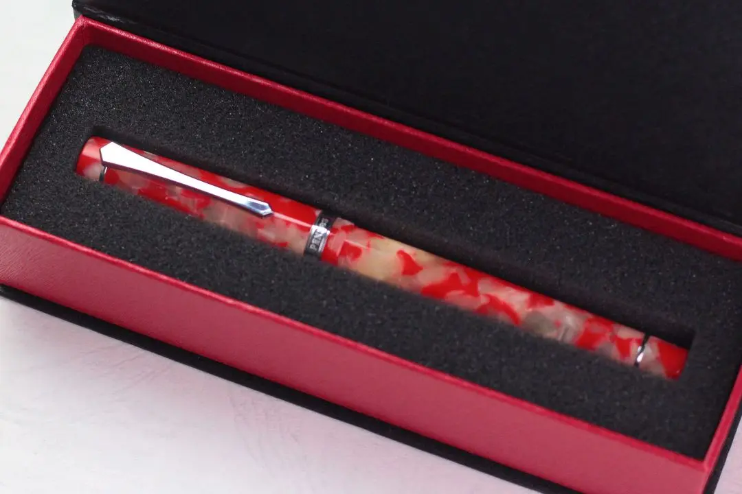 PENBBS 14K 長刀ニブ レッサーパンダ彫刻 万年筆本体セット 未使用品 PENBBS 14K 長刀ニブ レッサーパンダ彫刻 万年筆本体セット 未