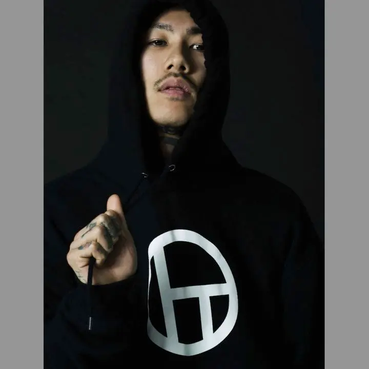2025年最新】DOGS kohh パーカーの人気アイテム - メルカリ