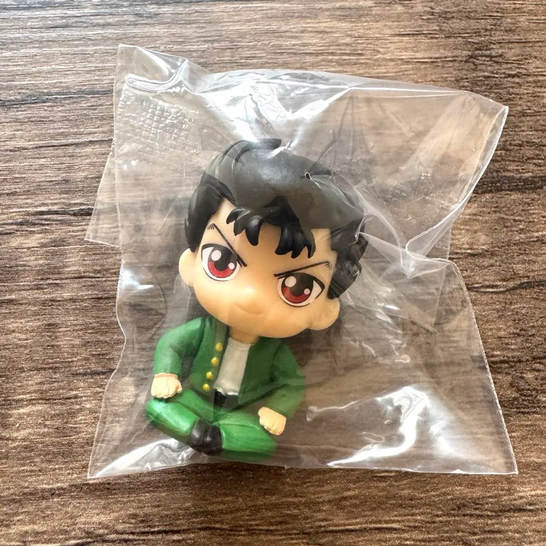 Thumbnail of Yu Yu Hakusho Suwaretai (Sitting Squad) Urameshi Yusuke Gashapon
