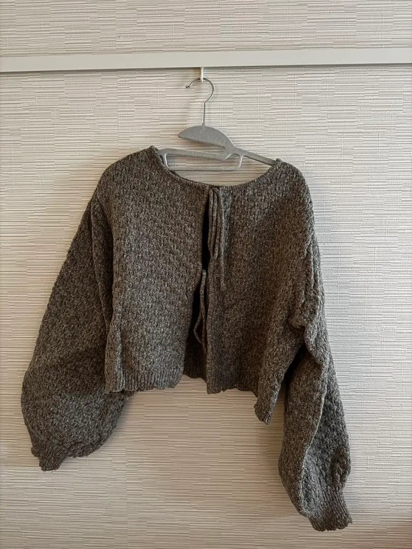 Thumbnail of Volume Sleeve Cropped Knit, Gray