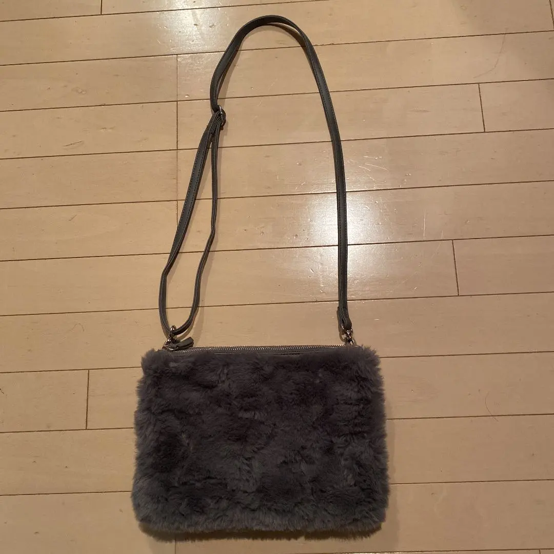 Thumbnail of Fur bag shoulder bag