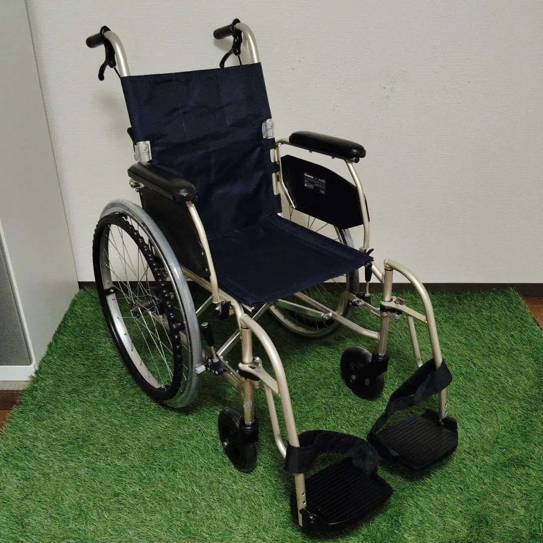 パナソニック　ライクルR　標準自走車椅子 ライクルR標準タイプ 40cm幅 ワインレッド／00980-000318｜栃木